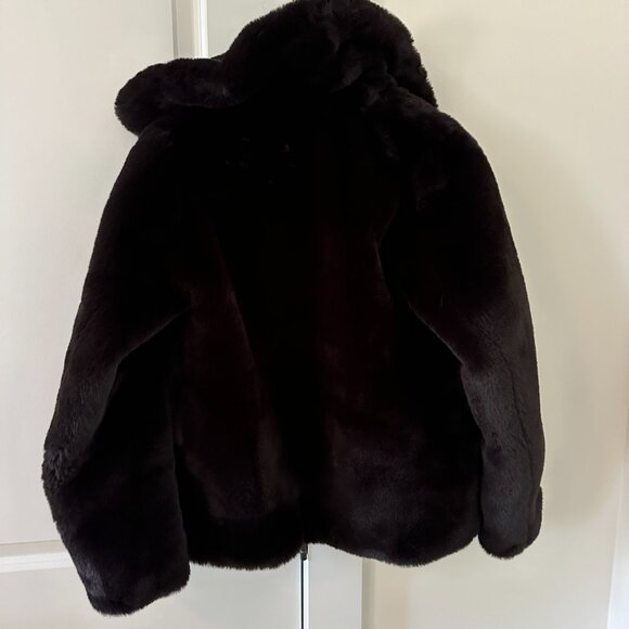 MKT Studio Black Collared Faux Fur Coat - Picture 6 of 7